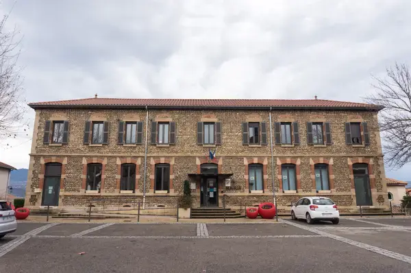 Monte Escalier Habitat Monte escalier Clonas-sur-Varèze