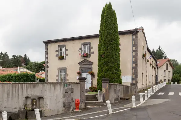 Monte Escalier Habitat Monte escalier Orcines