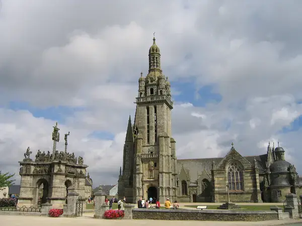 Monte Escalier Habitat Monte escalier Pleyben