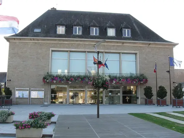 Monte Escalier Habitat Monte escalier Saint-Hilaire-du-Harcouët